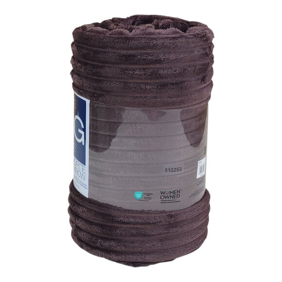 The Big One Oversized Plush Throw Blanket 5'x6' Super Soft Cozy Chocolate Brown - Picture 3 of 9